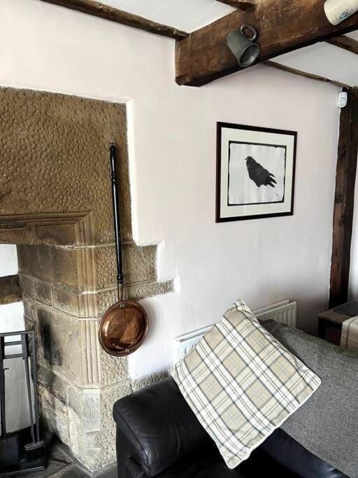 17Th Century Cottage With Hidden Garden Steeton Exterior foto