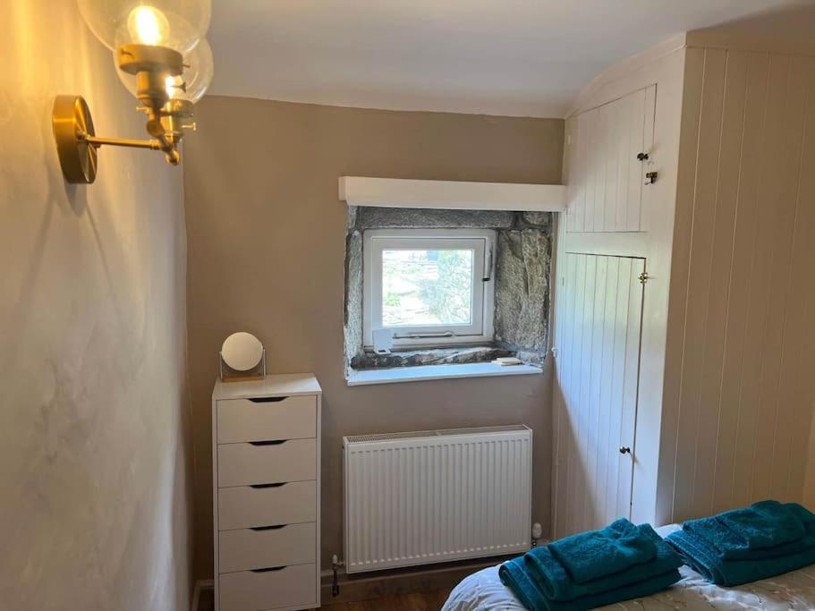 17Th Century Cottage With Hidden Garden Steeton Exterior foto